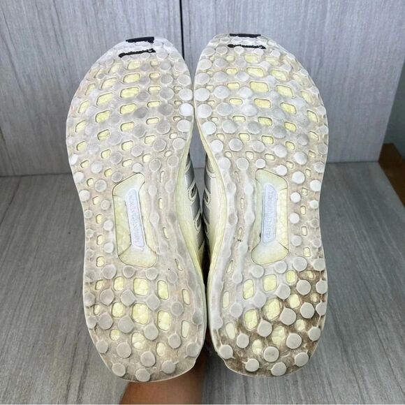 Adidas UltraBoost 4.0 Game Of Thrones GOT House Of Targaryen Sneaker Women’s 8 - Picture 8 of 10